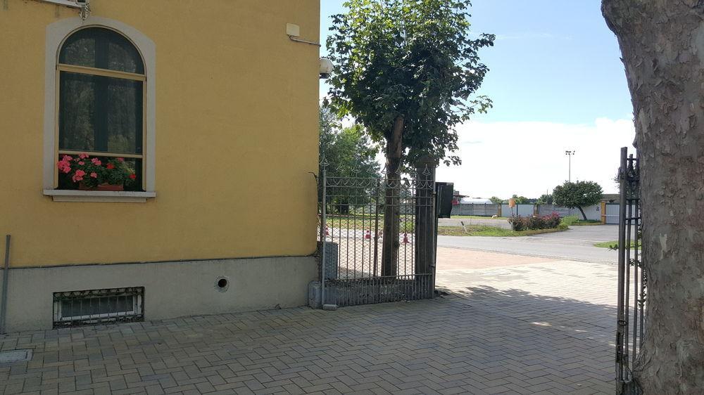 Hotel La Pendola Ozzero Bagian luar foto