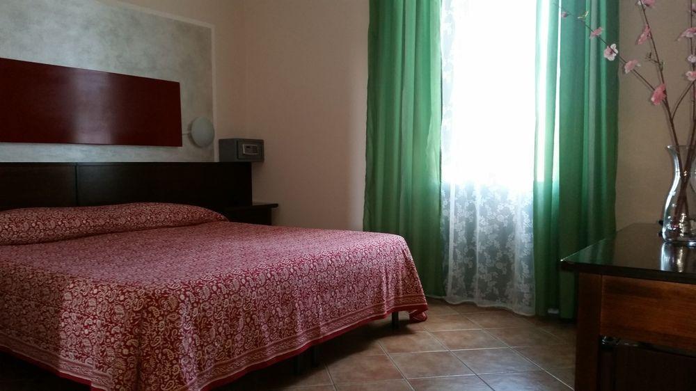 Hotel La Pendola Ozzero Bagian luar foto