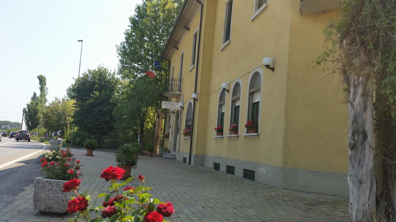 Hotel La Pendola Ozzero Bagian luar foto