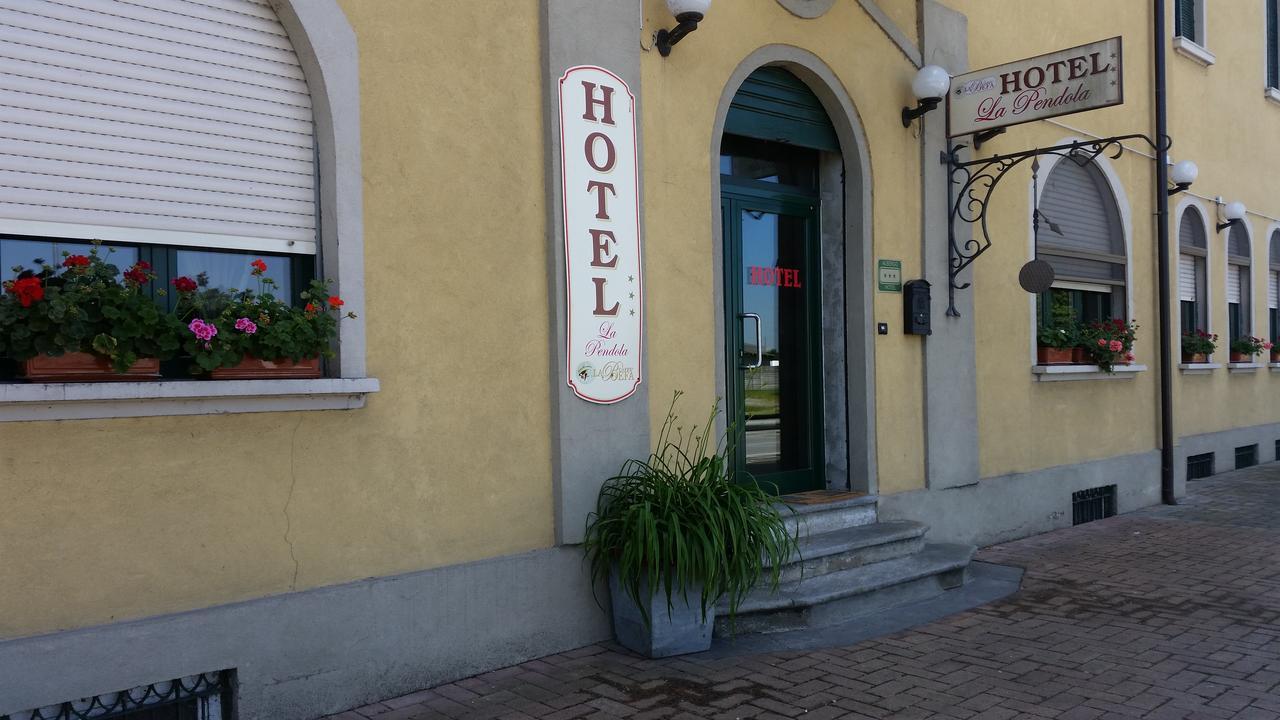 Hotel La Pendola Ozzero Bagian luar foto