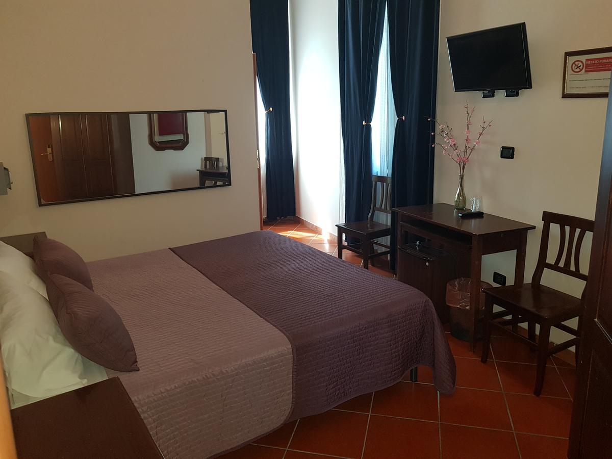 Hotel La Pendola Ozzero Bagian luar foto